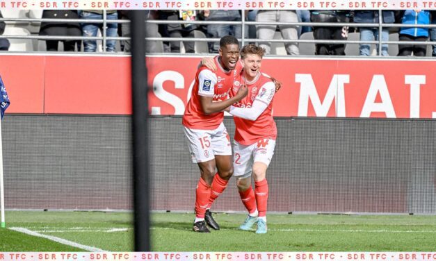 Ex-Bucs player scores in France