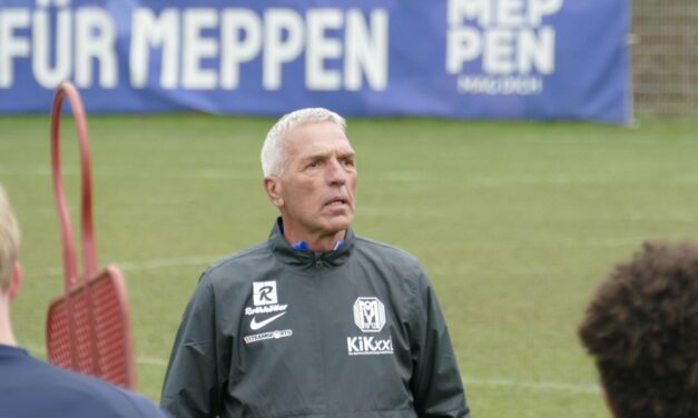 Middendorp takes charge of his first training at Meppen