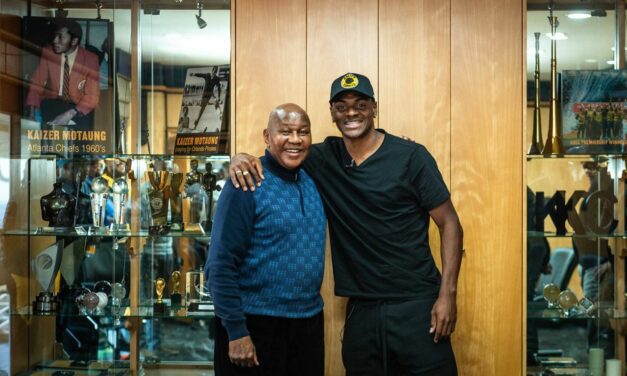 Chiefs sign Colombian international striker
